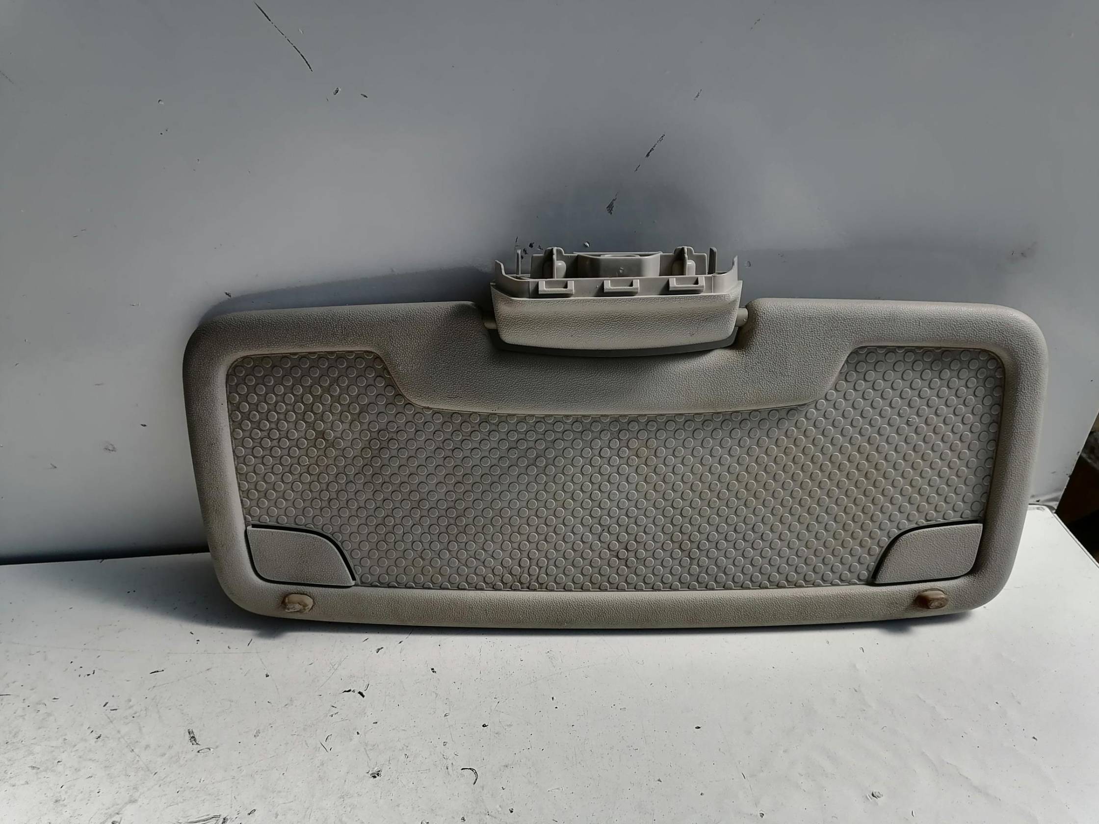 Aletta parasole parabrezza dx.